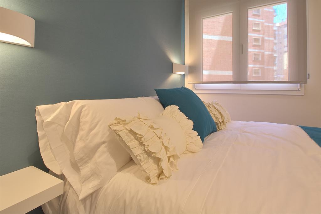 Apartamentos Malagueta Urban Beach Málaga Dış mekan fotoğraf
