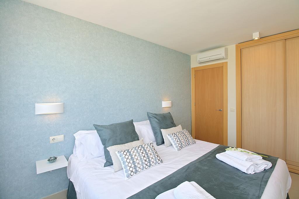 Apartamentos Malagueta Urban Beach Málaga Dış mekan fotoğraf